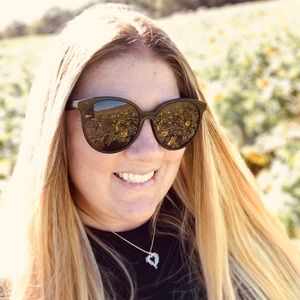 Meet your Posher, Kara